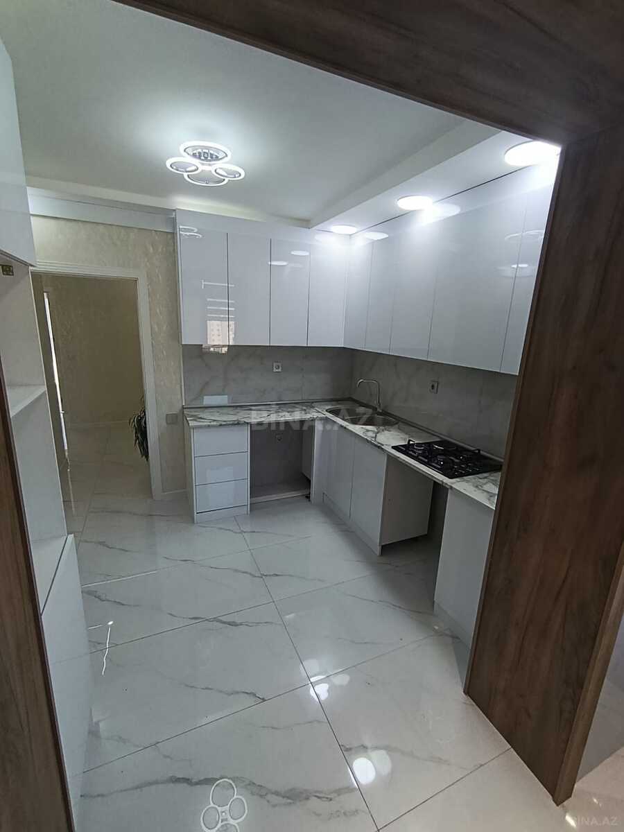 3 otaqlı Köhnə tikili, Xalqlar Dostluğu m., Bakı