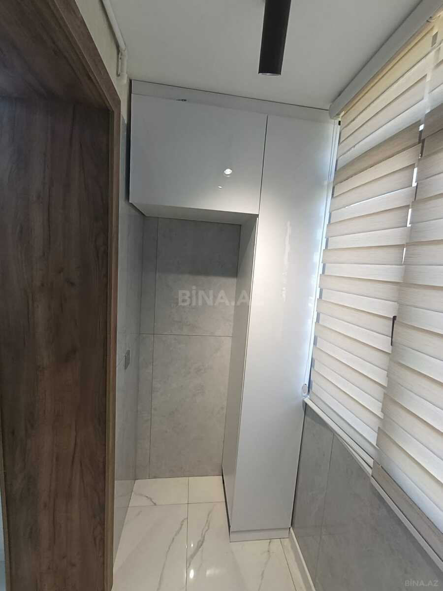 3 otaqlı Köhnə tikili, Xalqlar Dostluğu m., Bakı