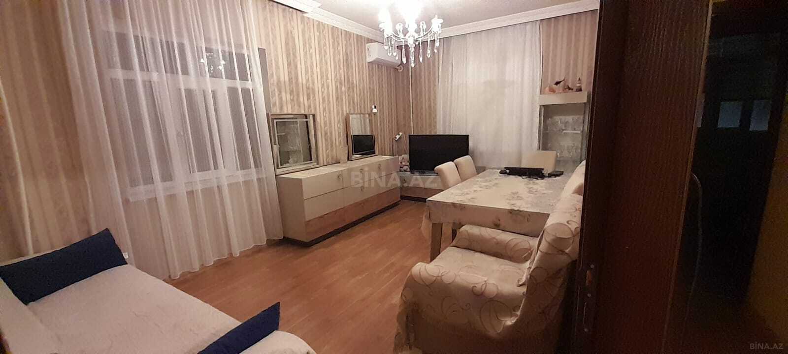 3 otaqlı Köhnə tikili, Yeni Günəşli q., Bakı