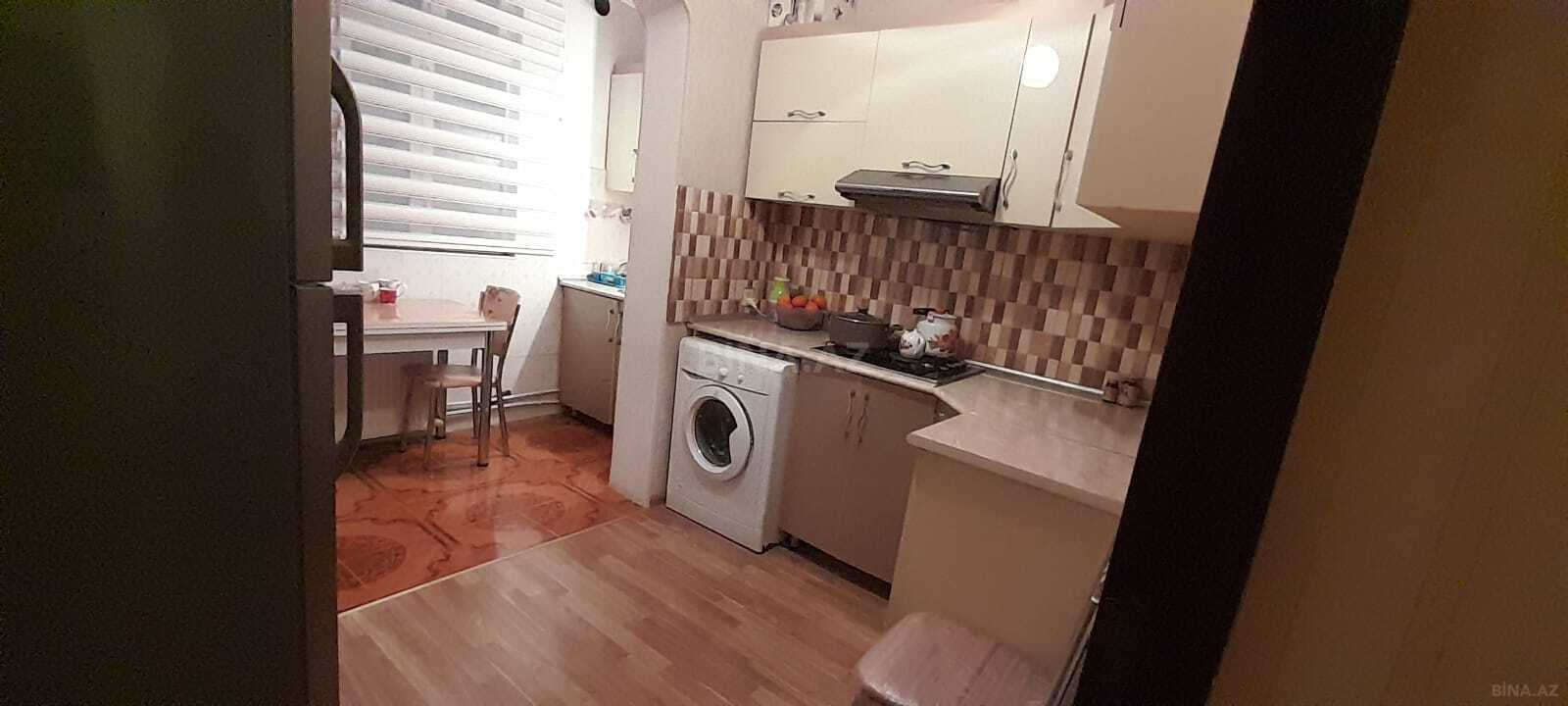 3 otaqlı Köhnə tikili, Yeni Günəşli q., Bakı