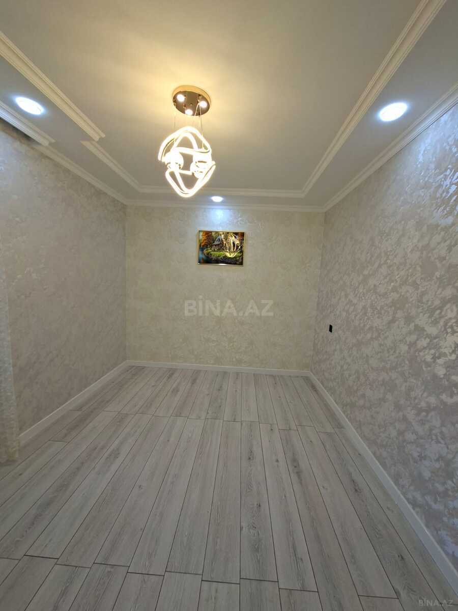 3 otaqlı Köhnə tikili, Bakıxanov q., Bakı