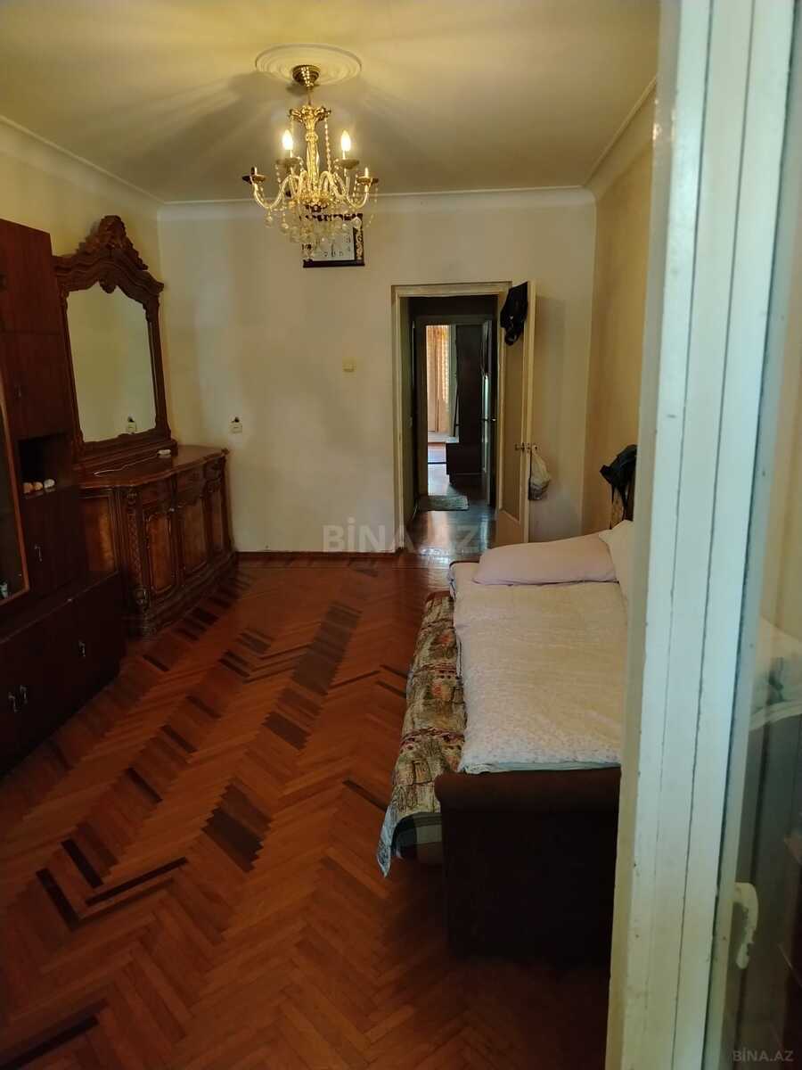 3 otaqlı Köhnə tikili, Əhmədli m., Bakı