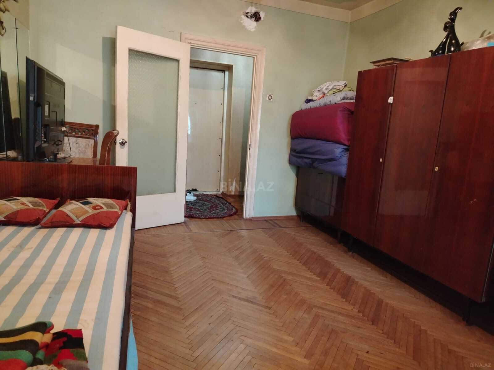 3 otaqlı Köhnə tikili, Əhmədli m., Bakı