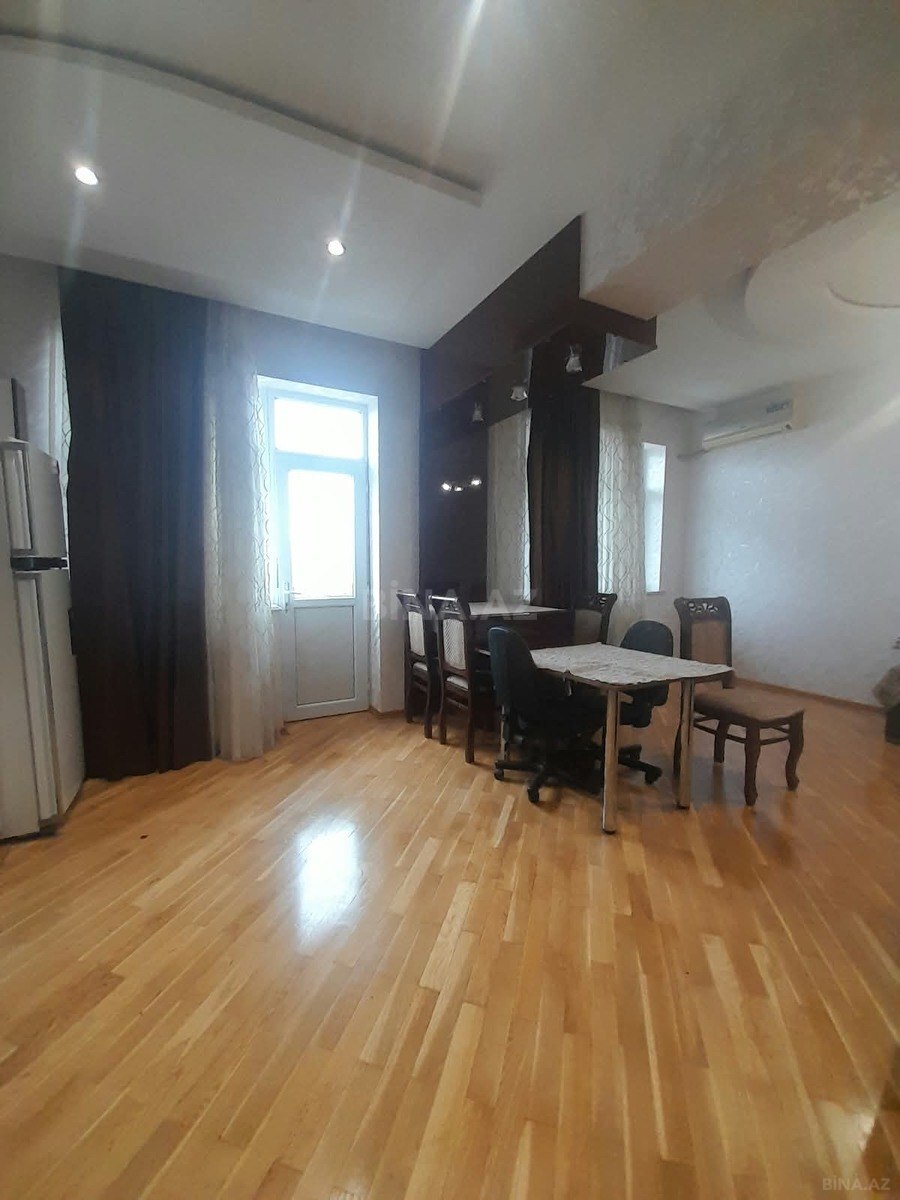 2 otaqlı Yeni tikili, 8 Noyabr m., Bakı