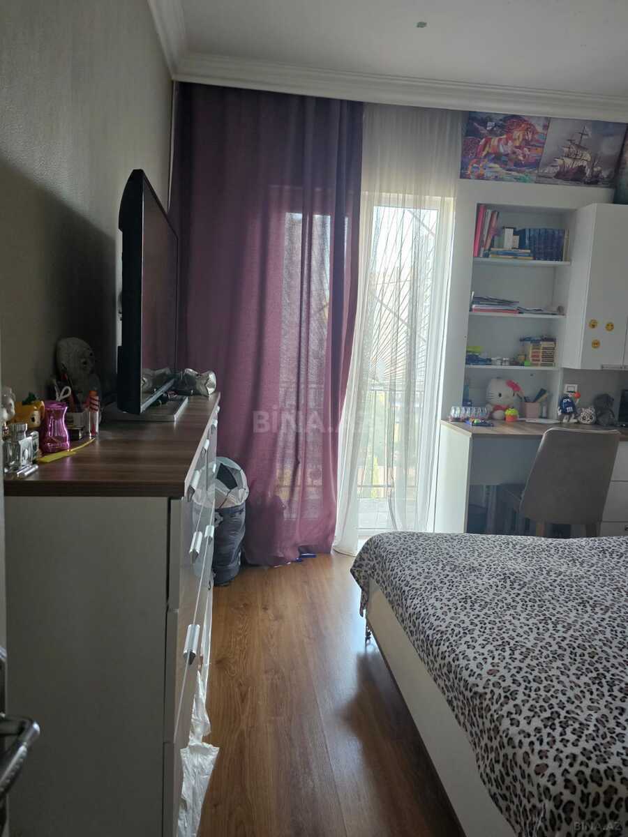 4 otaqlı Köhnə tikili, Azadlıq Prospekti m., Bakı