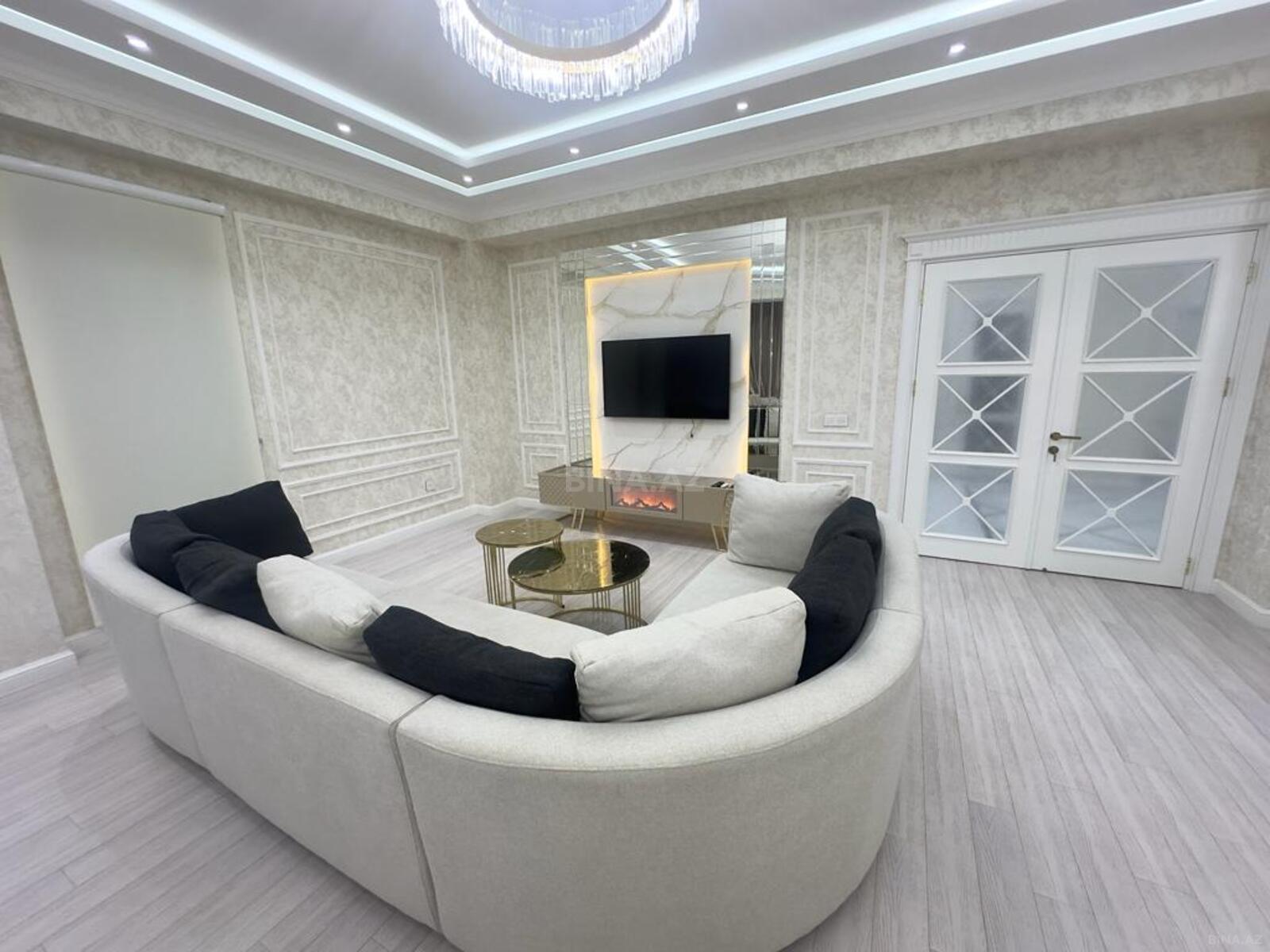 3 otaqlı Yeni tikili, Şah İsmayıl Xətai m., Bakı