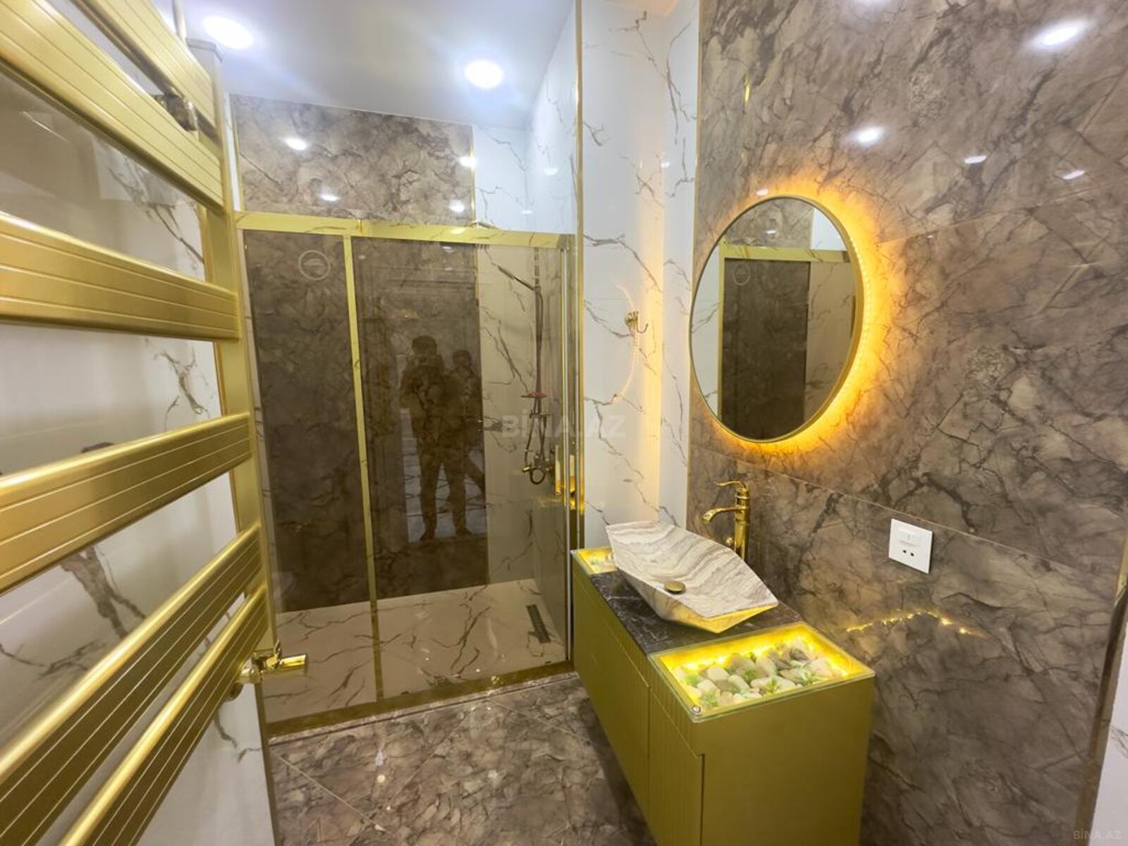 3 otaqlı Yeni tikili, Şah İsmayıl Xətai m., Bakı