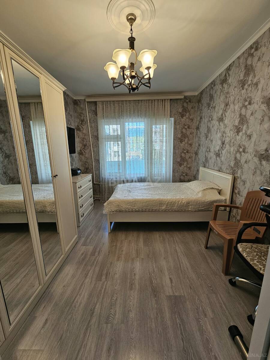 3 otaqlı Köhnə tikili, Azadlıq Prospekti m., Bakı