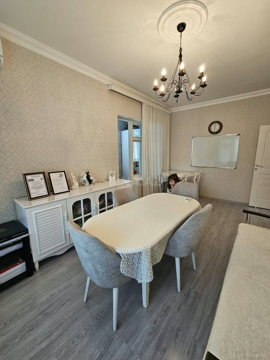 3 otaqlı Köhnə tikili, Azadlıq Prospekti m., Bakı