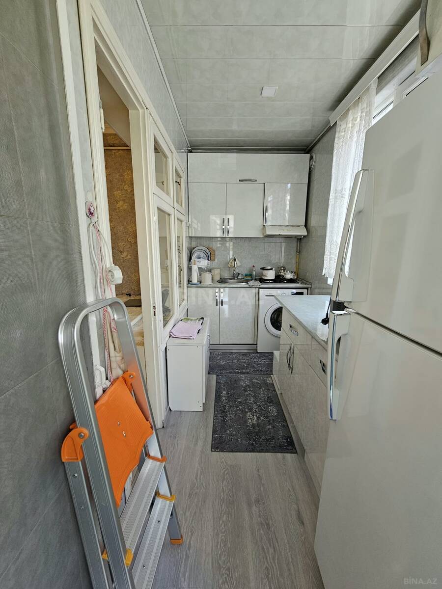 3 otaqlı Köhnə tikili, Azadlıq Prospekti m., Bakı