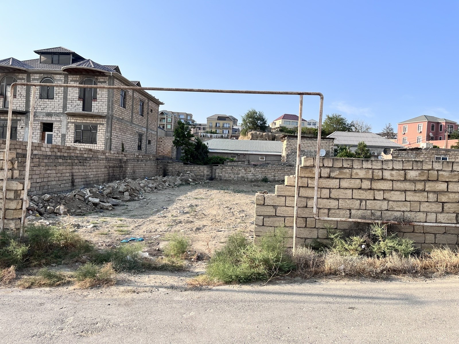 Torpaq Şıxov q., Bakı