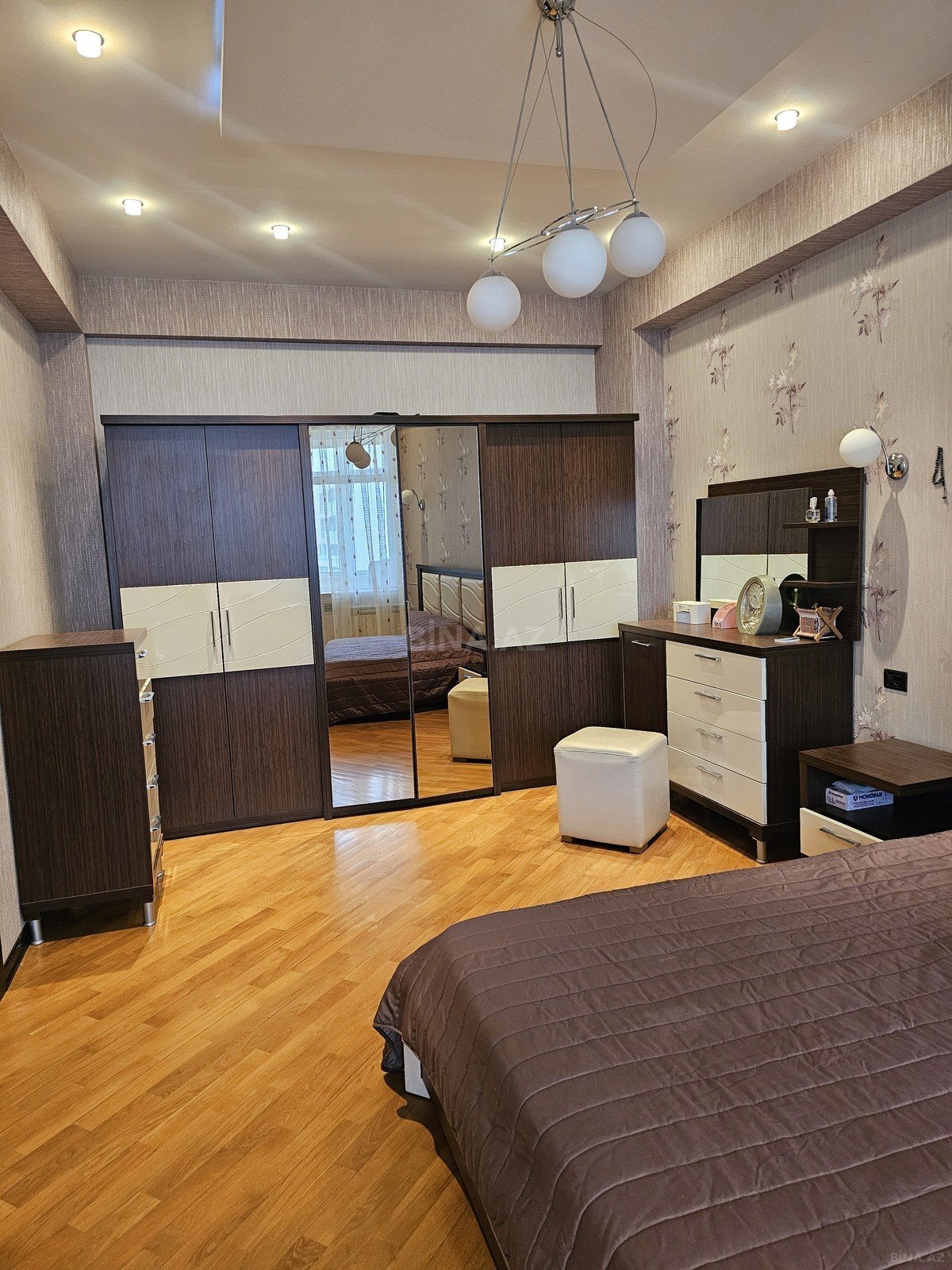 2 otaqlı Yeni tikili, 8 Noyabr m., Bakı