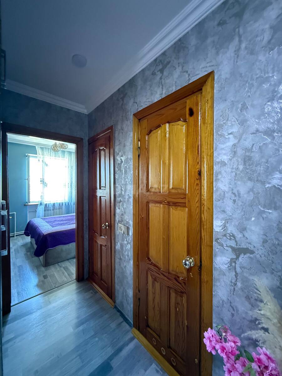 4 otaqlı Köhnə tikili, Həzi Aslanov m., Bakı