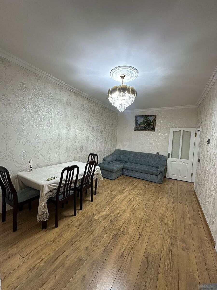 2 otaqlı Köhnə tikili, Memar Əcəmi m., Bakı