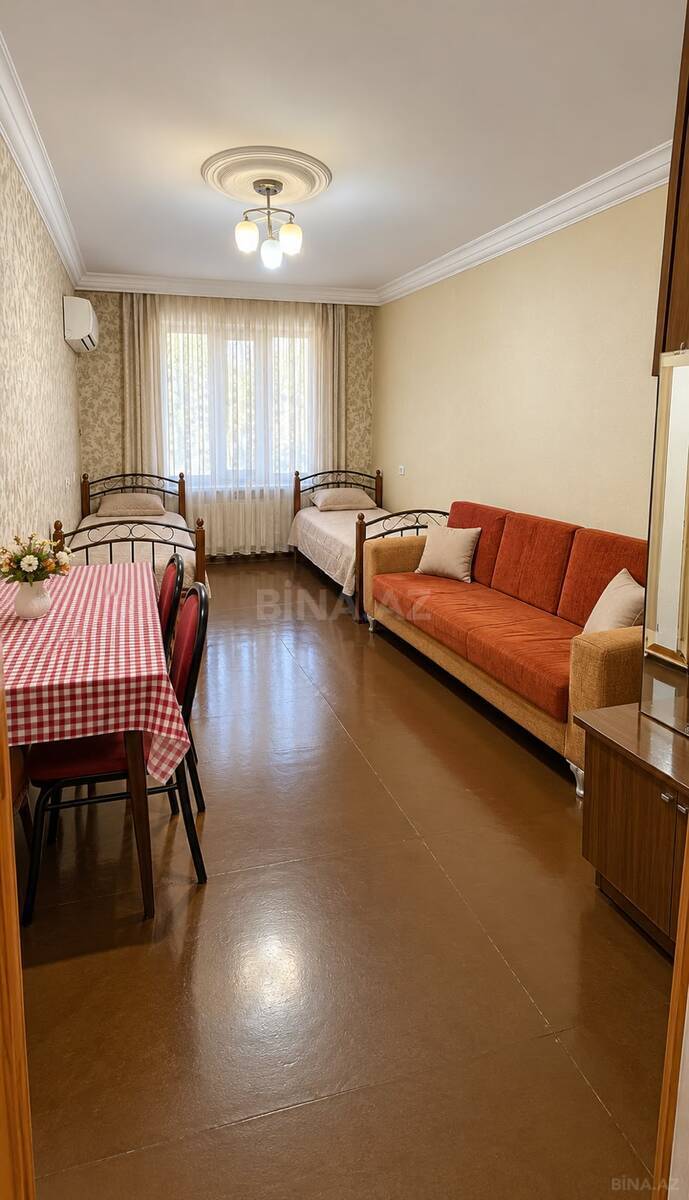 3 otaqlı Köhnə tikili, Həzi Aslanov m., Bakı