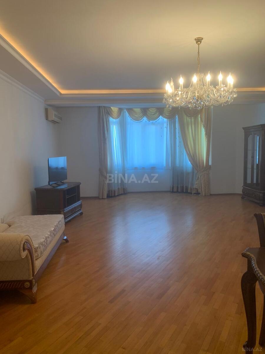 3 otaqlı Yeni tikili, Nizami m., Bakı