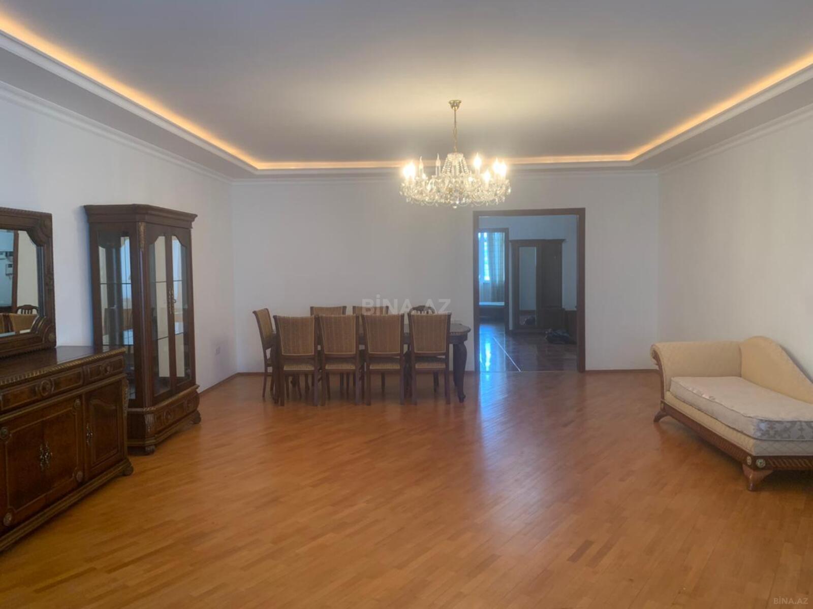 3 otaqlı Yeni tikili, Nizami m., Bakı