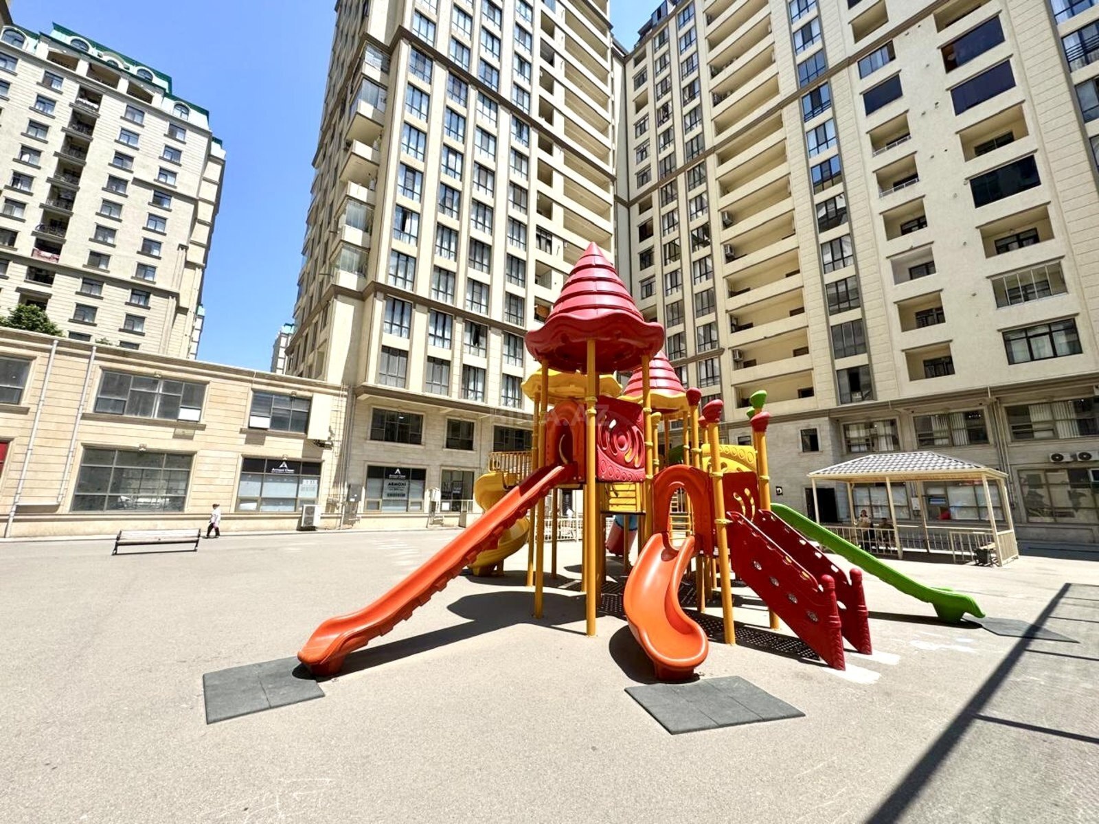 2 otaqlı Yeni tikili, 28 May m., Bakı