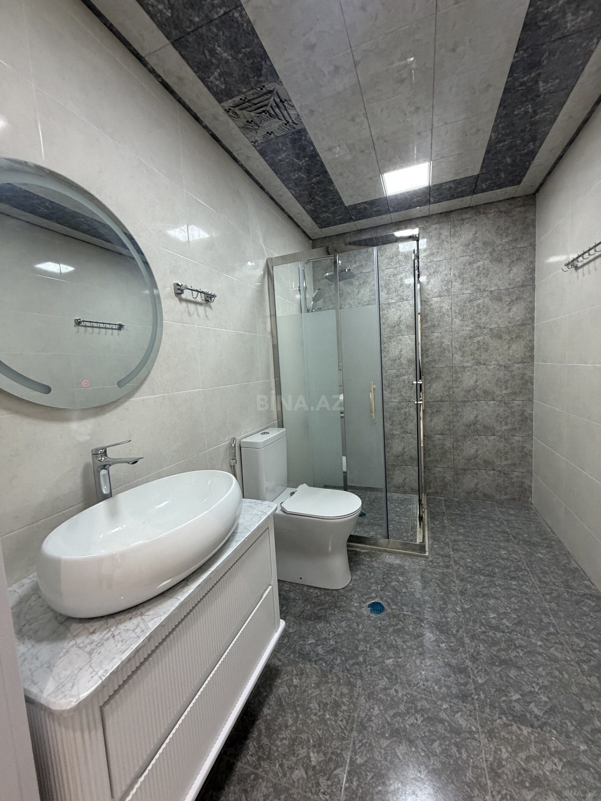 3 otaqlı Yeni tikili, İnşaatçılar m., Bakı