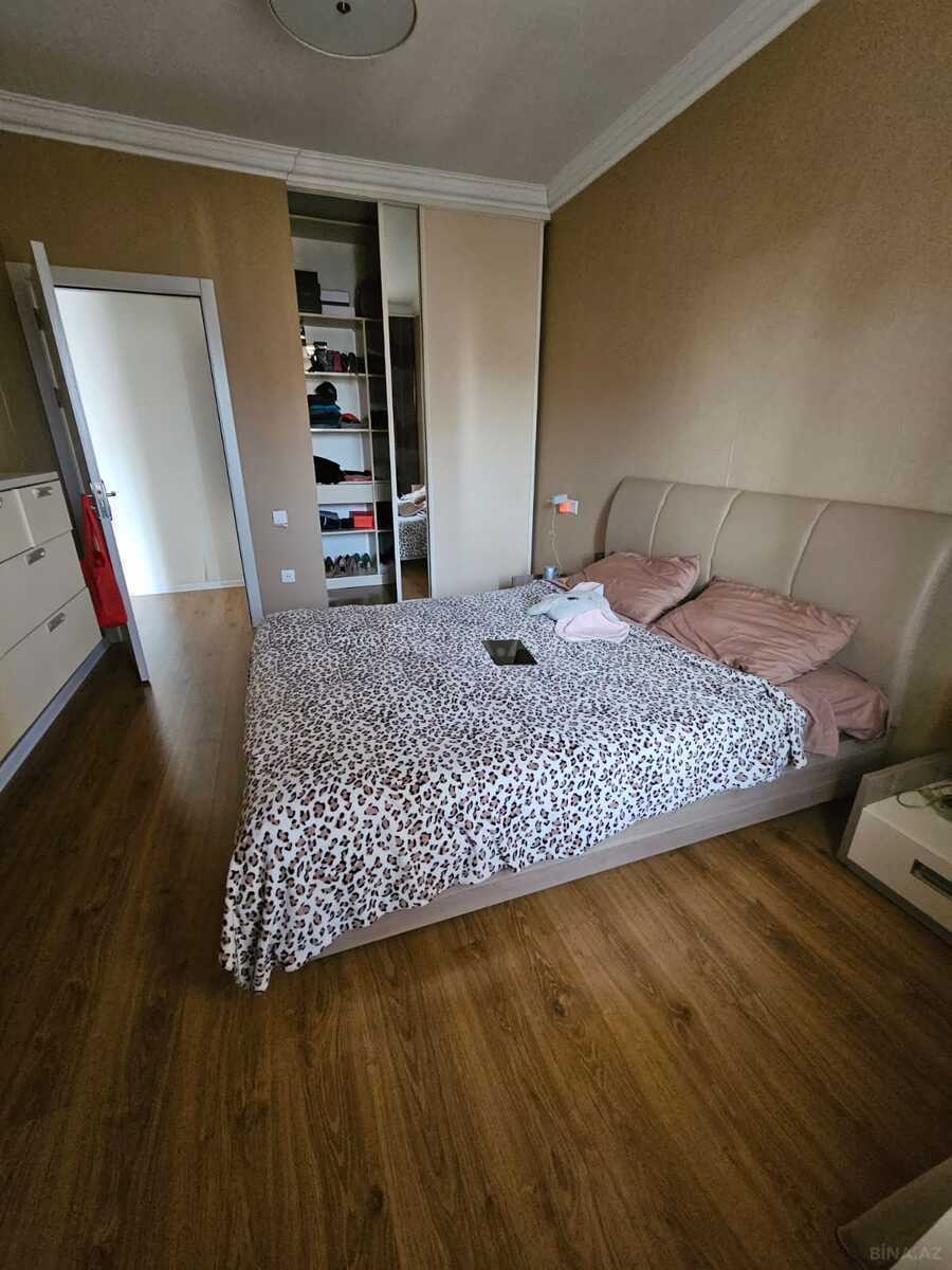 4 otaqlı Köhnə tikili, Azadlıq Prospekti m., Bakı