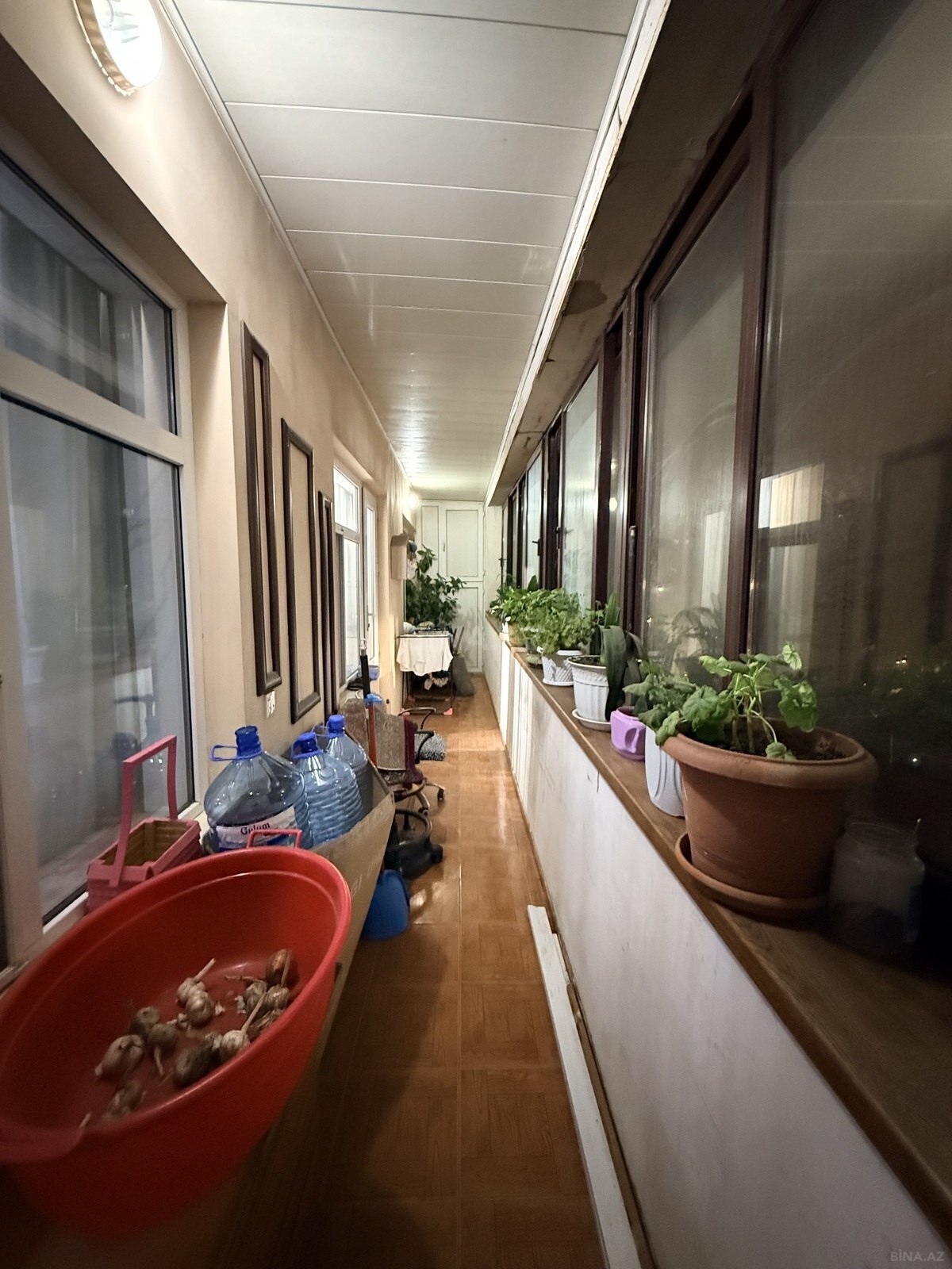 4 otaqlı Köhnə tikili, Bakıxanov q., Bakı