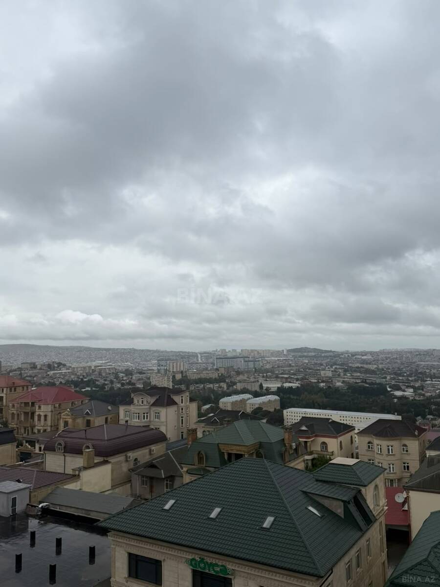 2 otaqlı Köhnə tikili, Memar Əcəmi m., Bakı