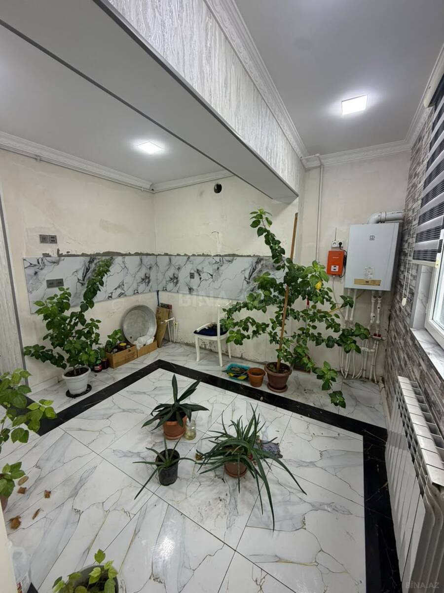 2 otaqlı Köhnə tikili, Memar Əcəmi m., Bakı