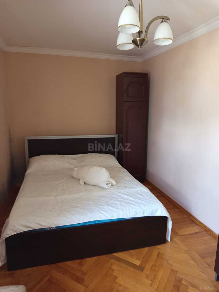 2 otaqlı Köhnə tikili, Neftçilər m., Bakı