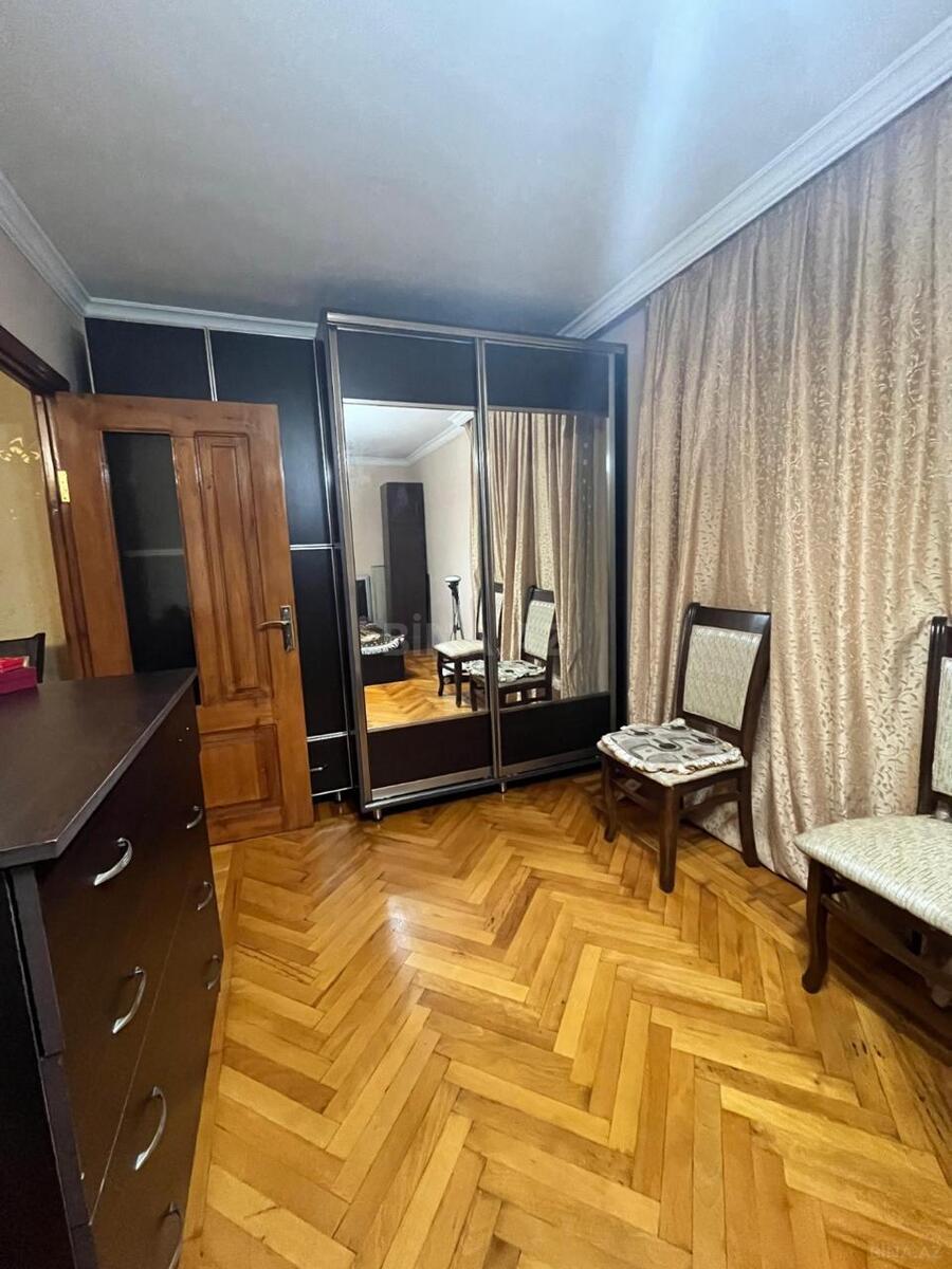 2 otaqlı Köhnə tikili, Neftçilər m., Bakı