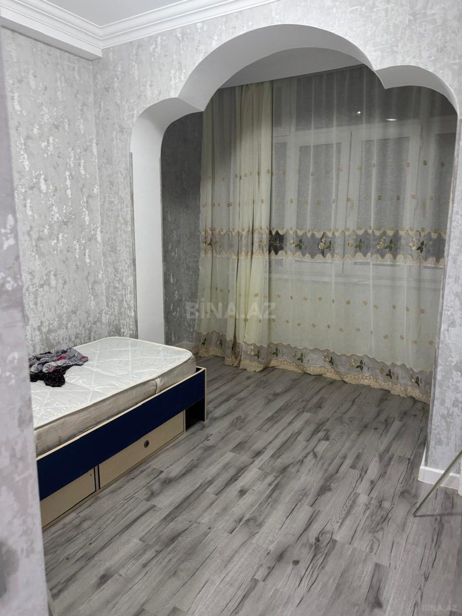 3 otaqlı Köhnə tikili, Həzi Aslanov m., Bakı