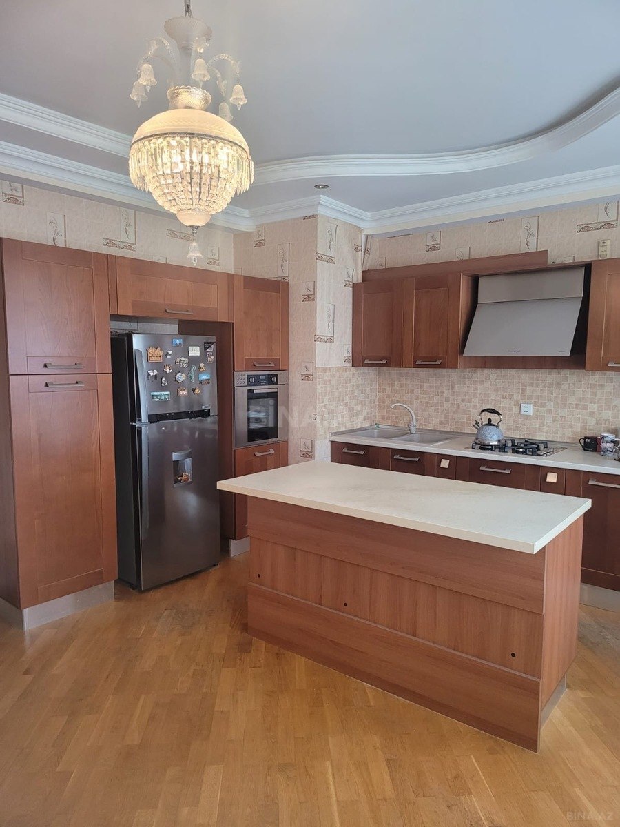 3 otaqlı Yeni tikili, 28 May m., Bakı