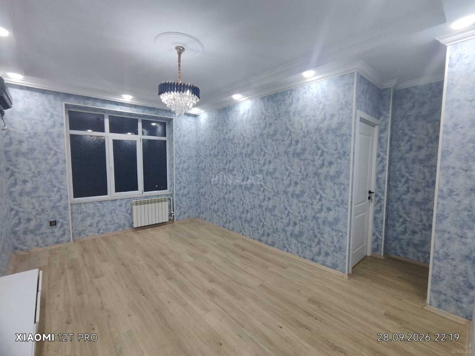 3 otaqlı Köhnə tikili, Qara Qarayev m., Bakı