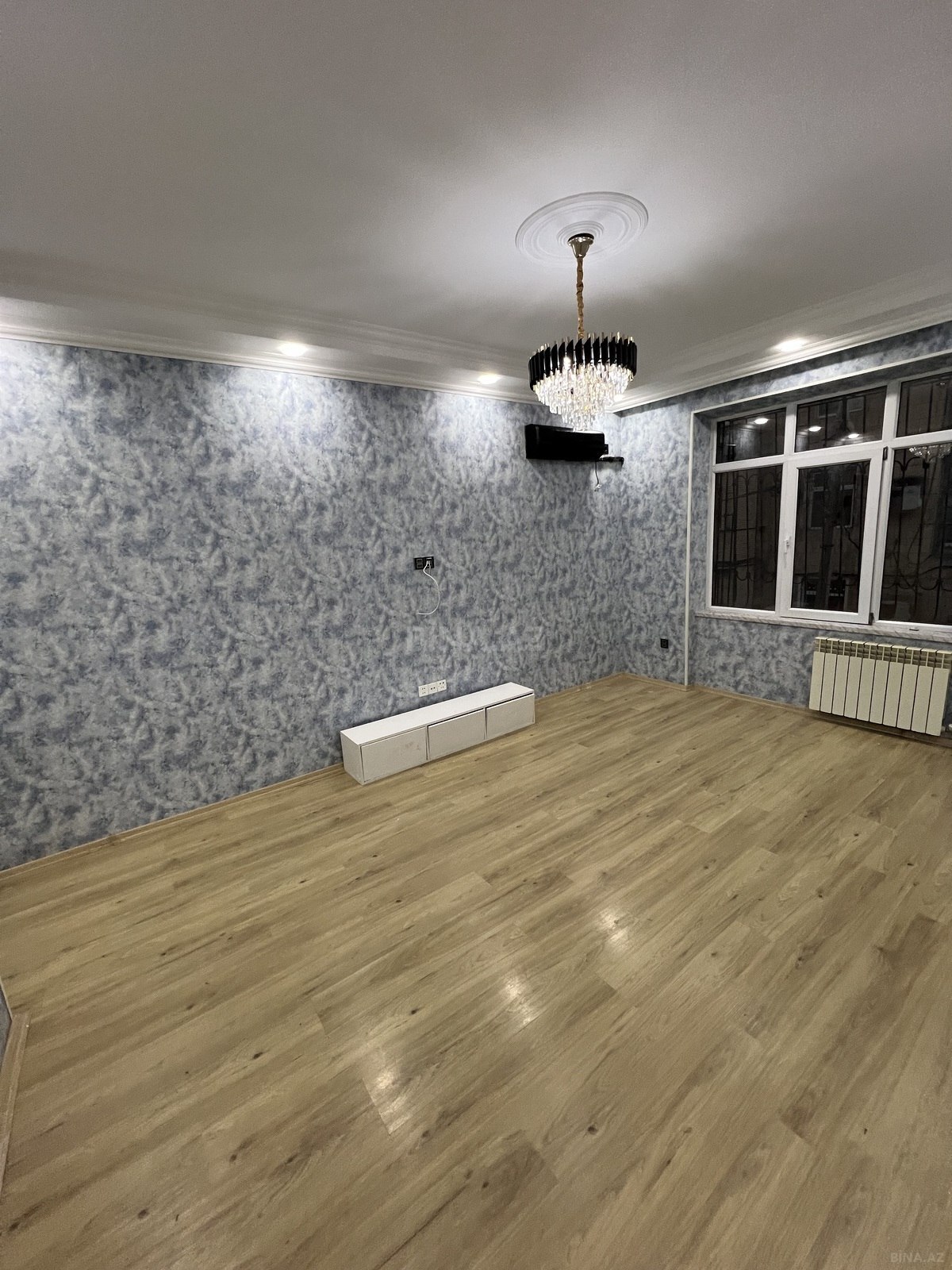 3 otaqlı Köhnə tikili, Qara Qarayev m., Bakı