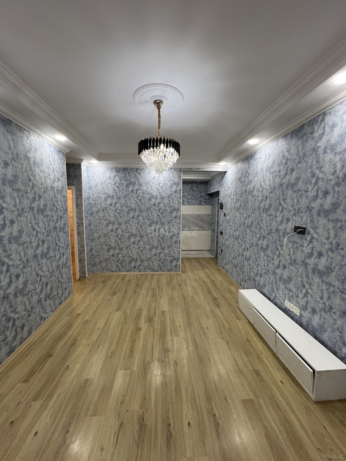 3 otaqlı Köhnə tikili, Qara Qarayev m., Bakı