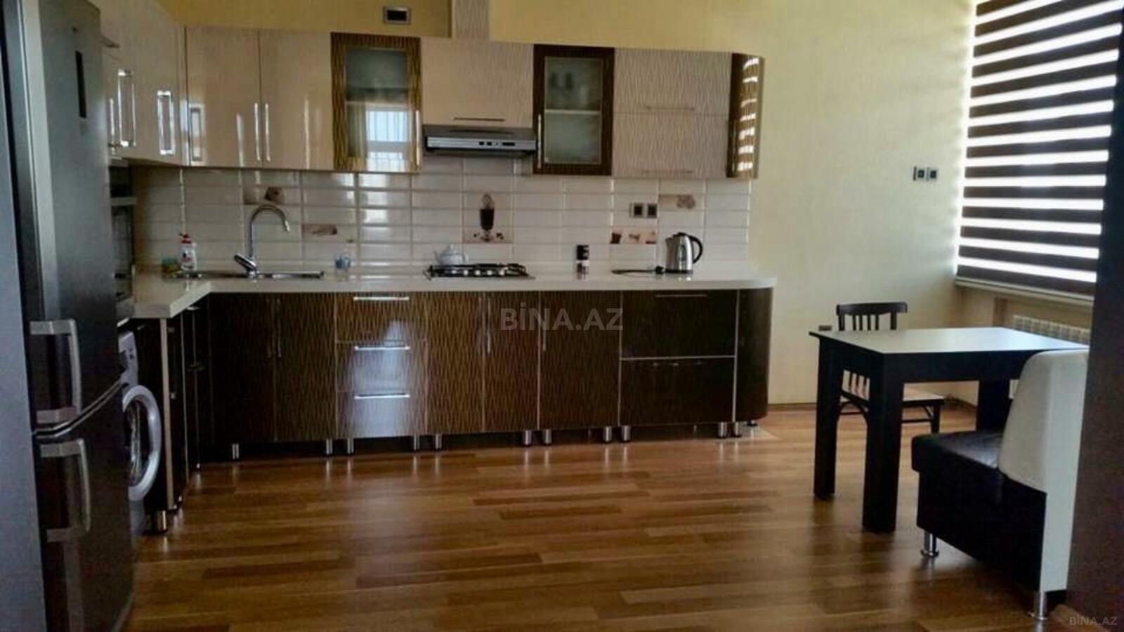 3 otaqlı Yeni tikili, Şah İsmayıl Xətai m., Bakı