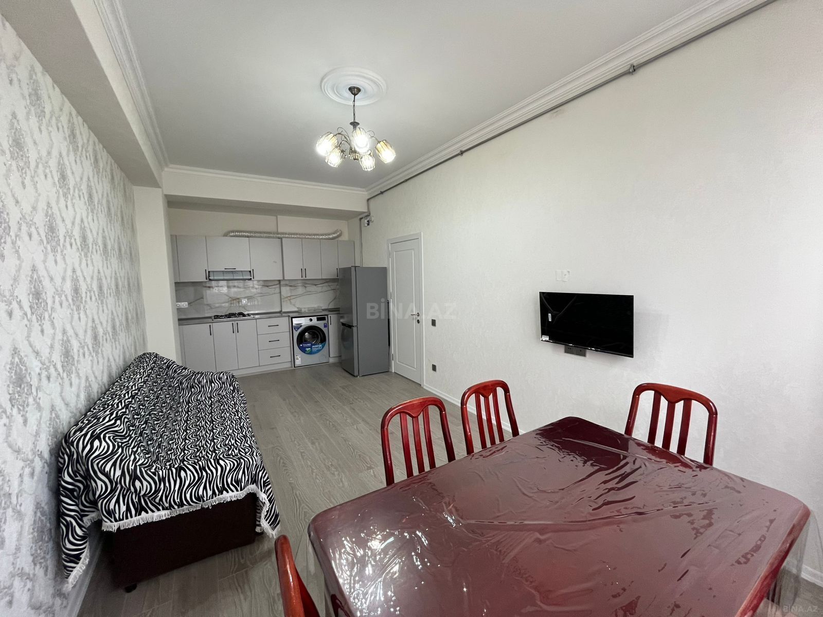 2 otaqlı Yeni tikili, Xırdalan