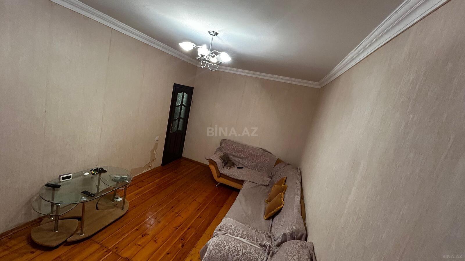 4 otaqlı Köhnə tikili, Həzi Aslanov q., Bakı