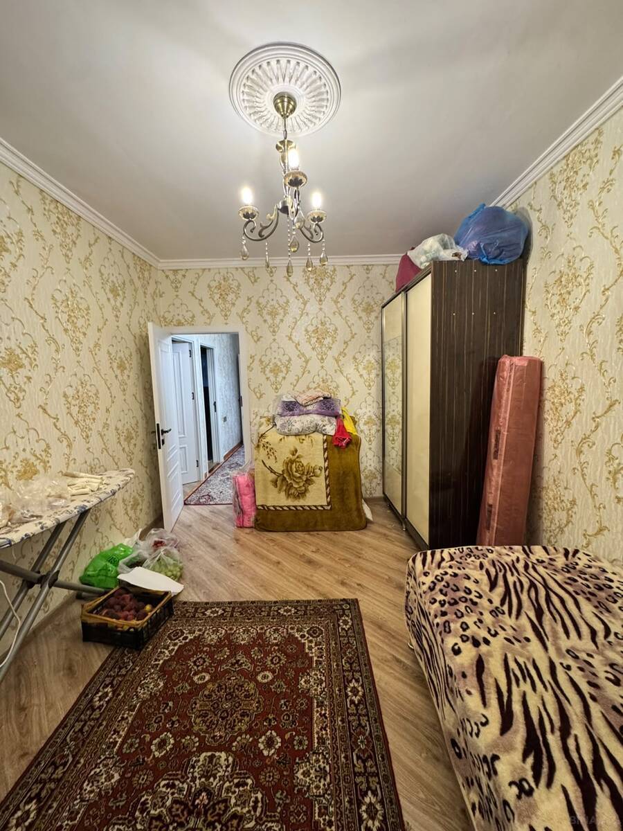 4 otaqlı Köhnə tikili, Azadlıq Prospekti m., Bakı