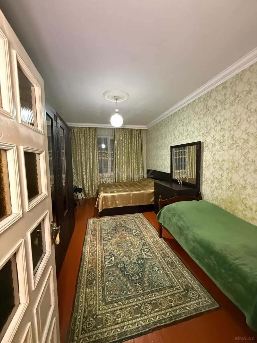 3 otaqlı Köhnə tikili, Gənclik m., Bakı