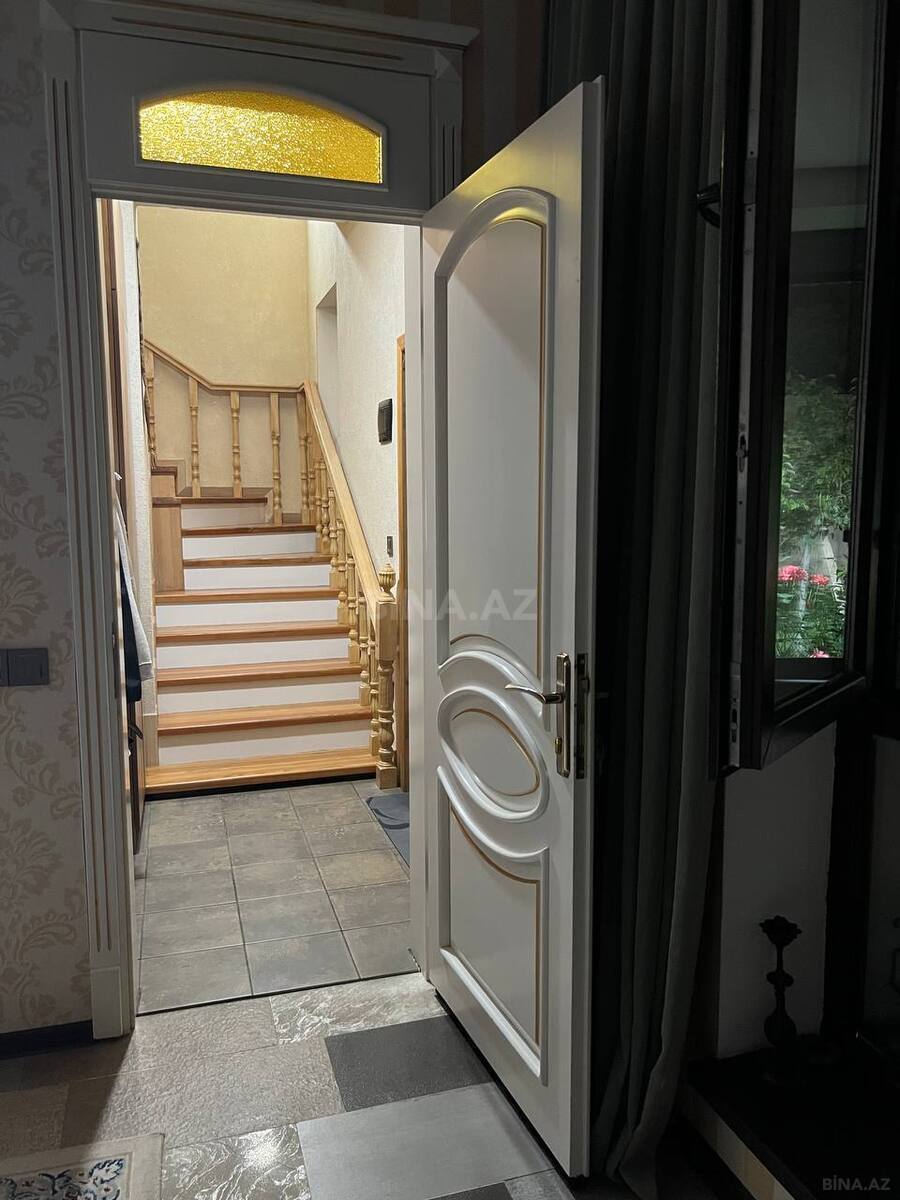 8 otaqlı Həyət evi/Bağ evi, Qusar