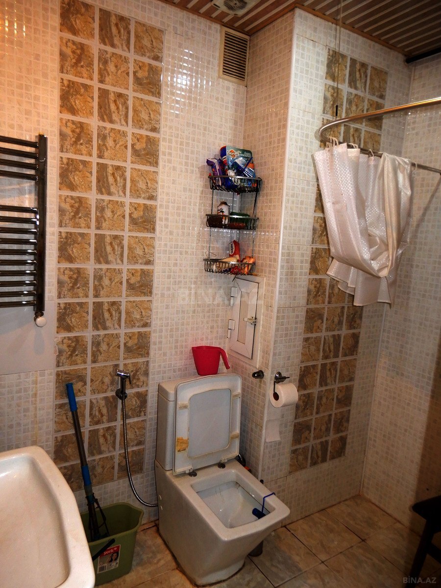 2 otaqlı Köhnə tikili, Memar Əcəmi m., Bakı