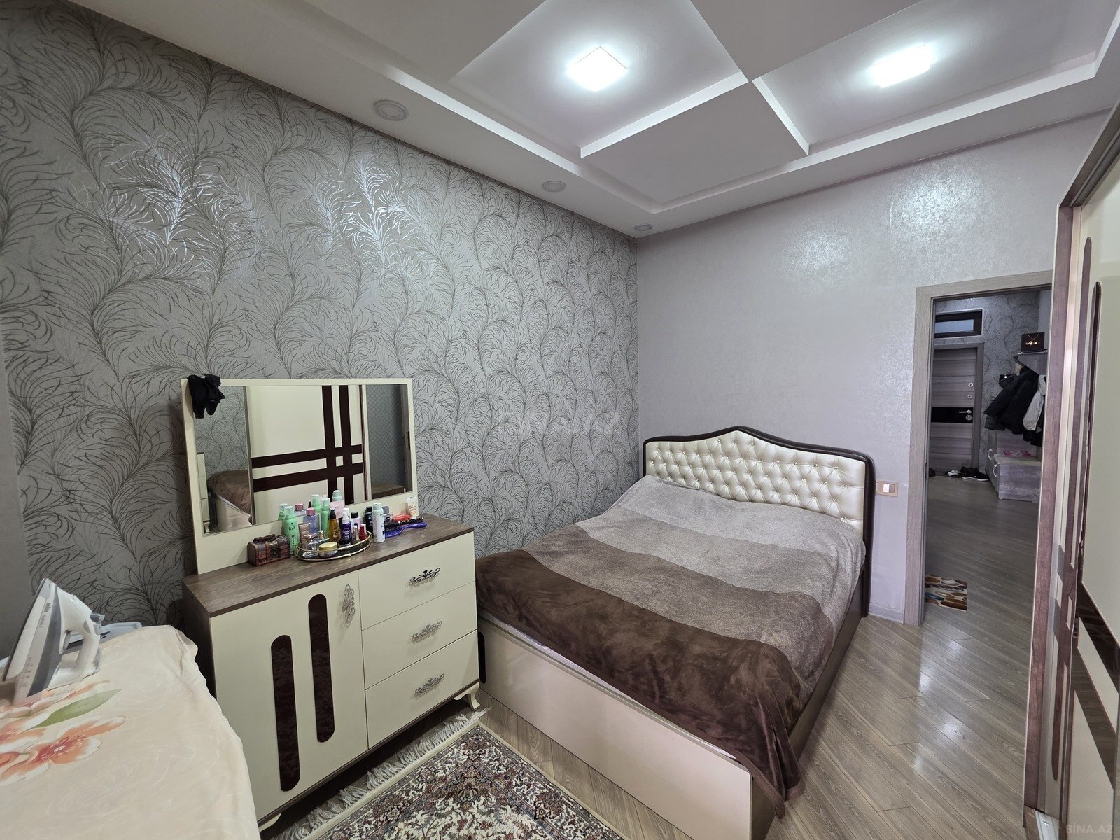 3 otaqlı Yeni tikili, Neftçilər m., Bakı