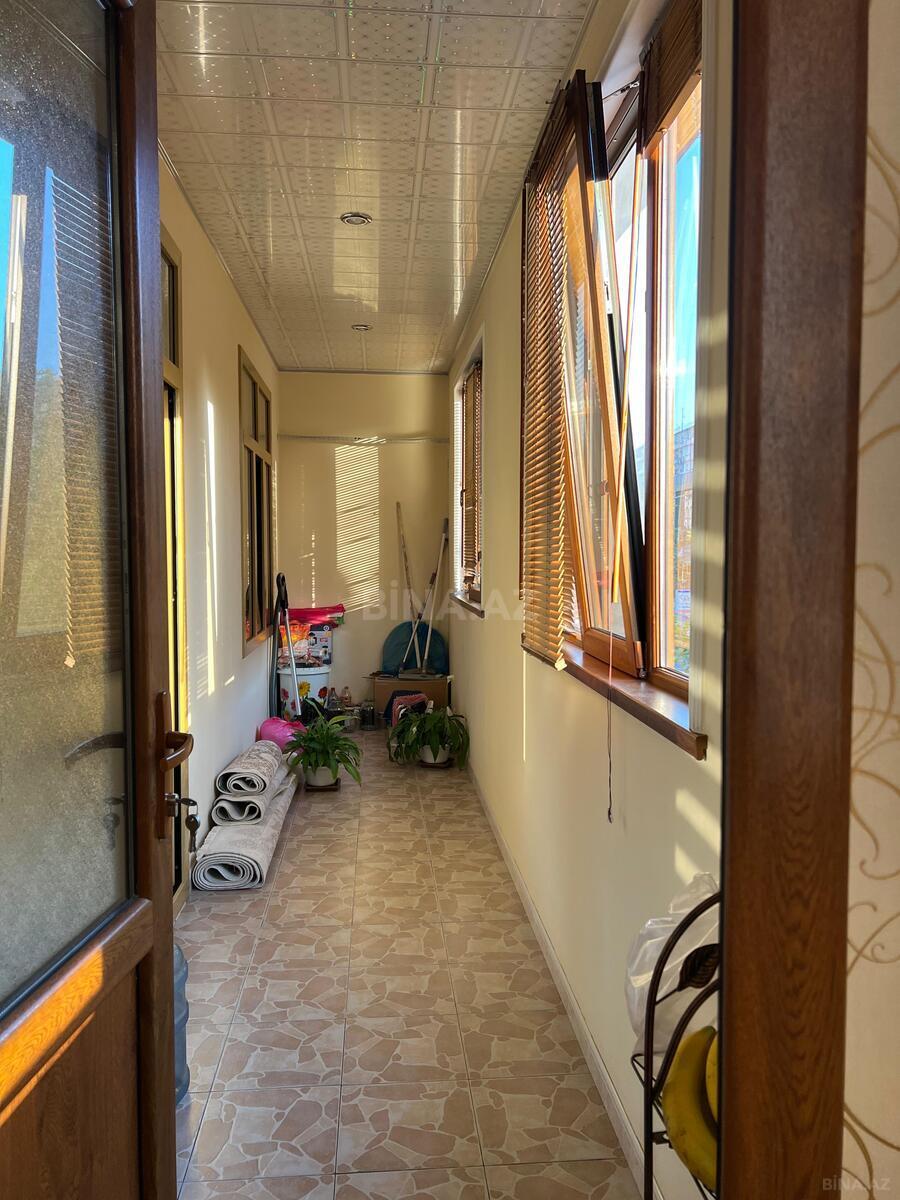 4 otaqlı Köhnə tikili, Bakıxanov q., Bakı