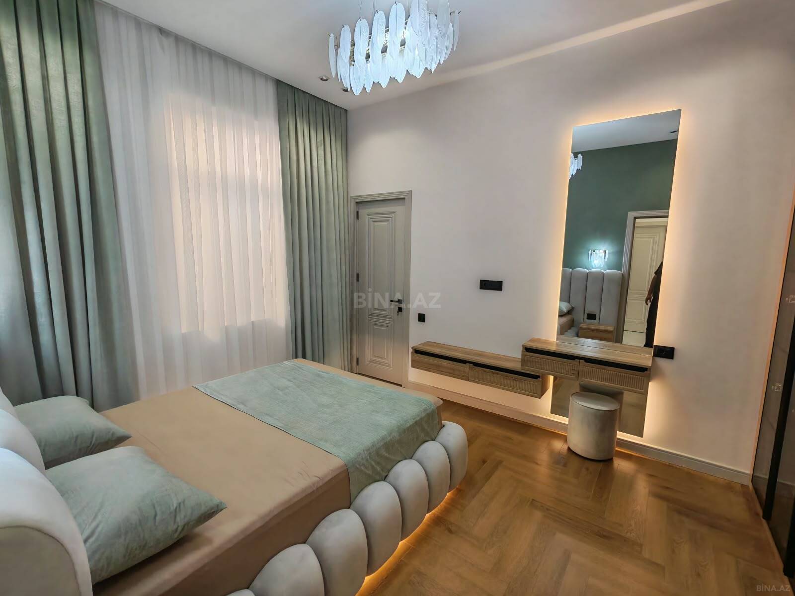 4 otaqlı Həyət evi/Bağ evi, Mərdəkan q., Bakı