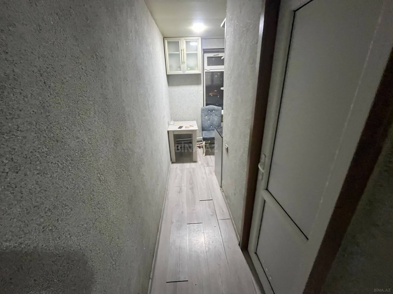 3 otaqlı Köhnə tikili, Neftçilər m., Bakı