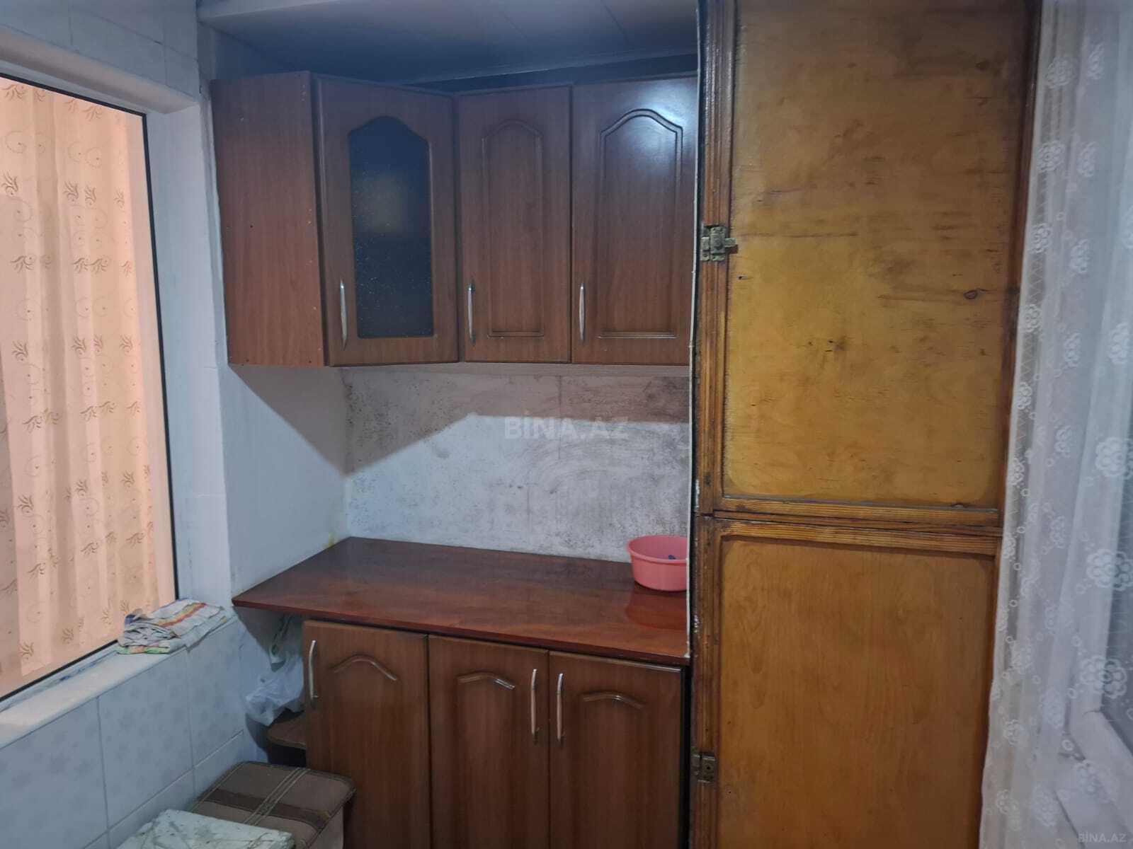 2 otaqlı Köhnə tikili, Neftçilər m., Bakı