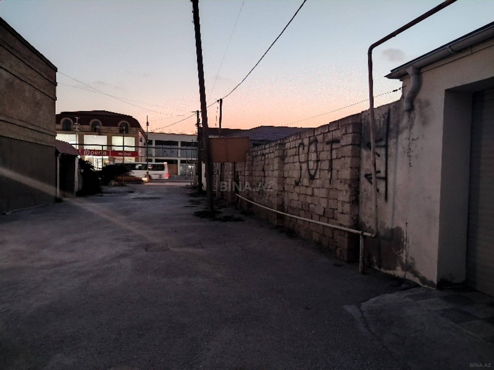 Torpaq Binə q., Bakı