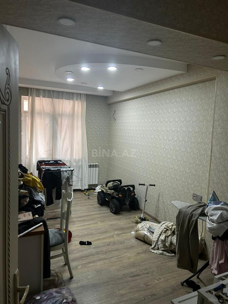 4 otaqlı Yeni tikili, İnşaatçılar m., Bakı