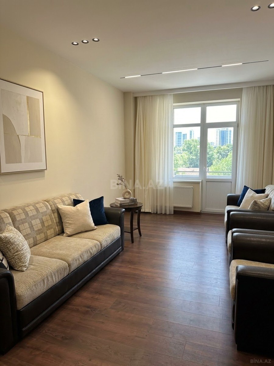 3 otaqlı Yeni tikili, 8 Noyabr m., Bakı