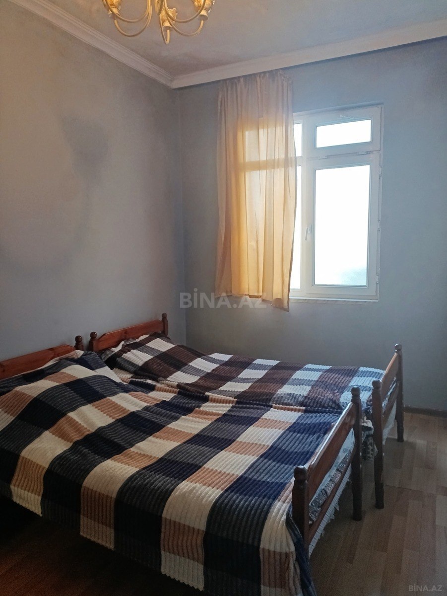 2 otaqlı Köhnə tikili, Memar Əcəmi m., Bakı